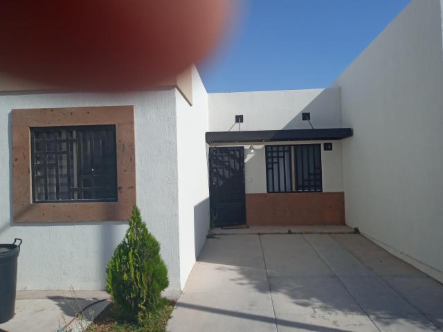 CASA EN RENTA AMUEBLADA EN CORSICA RESIDENCIAL  -  Anuncios Clasificados de Hermosillo, Sonora.